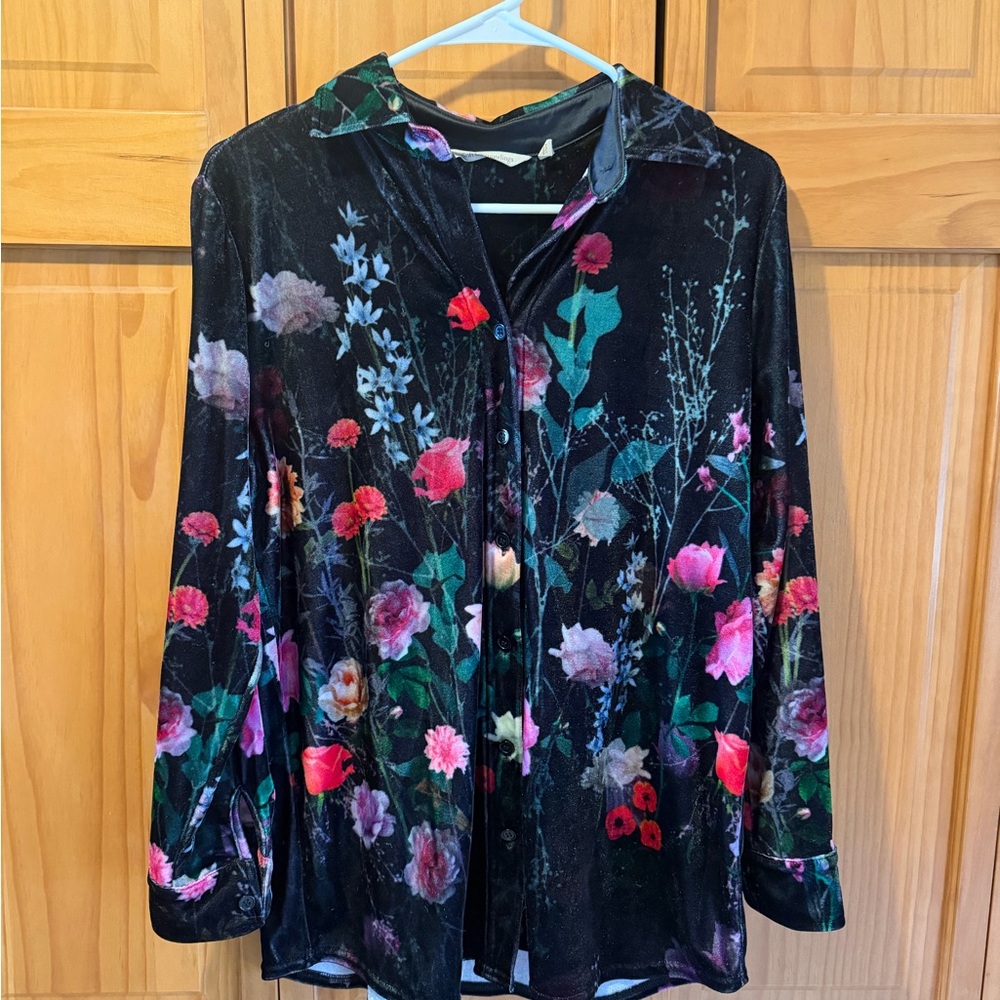 Soft Surroundings Black Floral Button Down Shirt